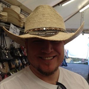 Meet your Posher, Chris